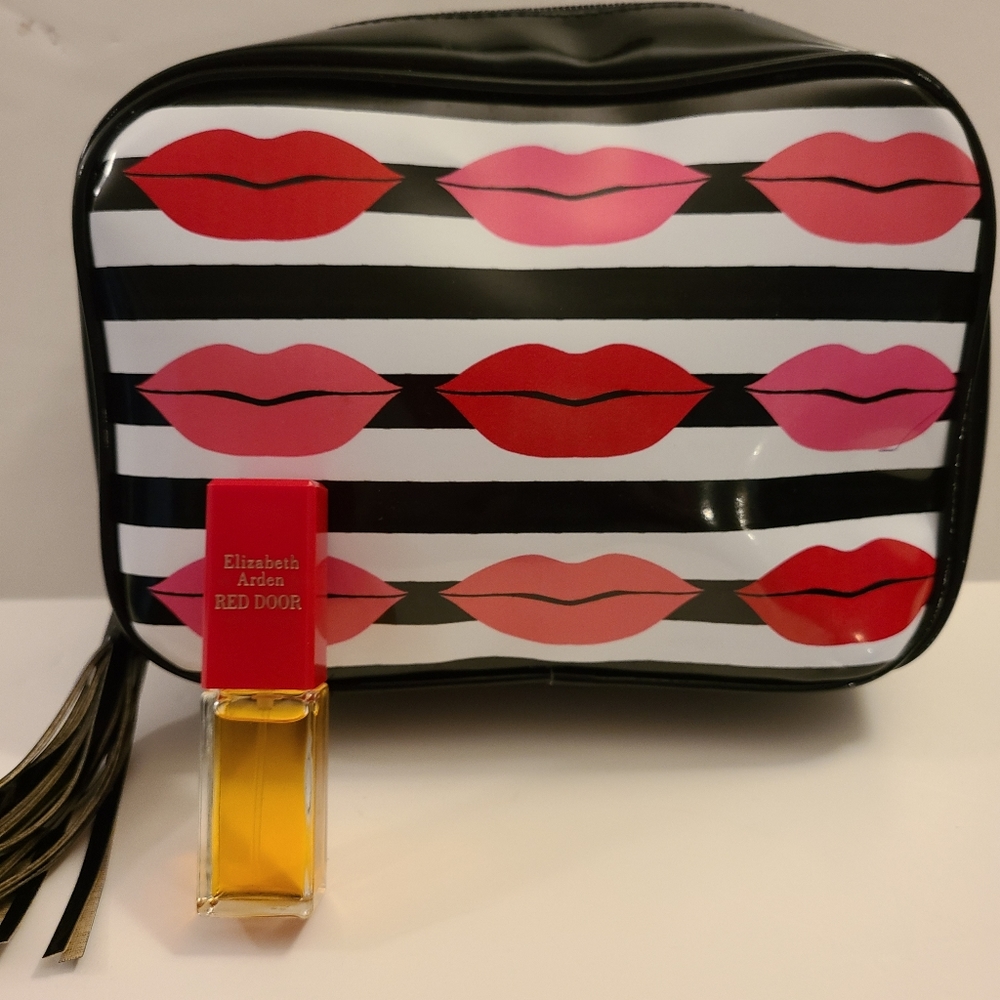 Macy's Bag+Red Door.33oz Elizabeth Arden